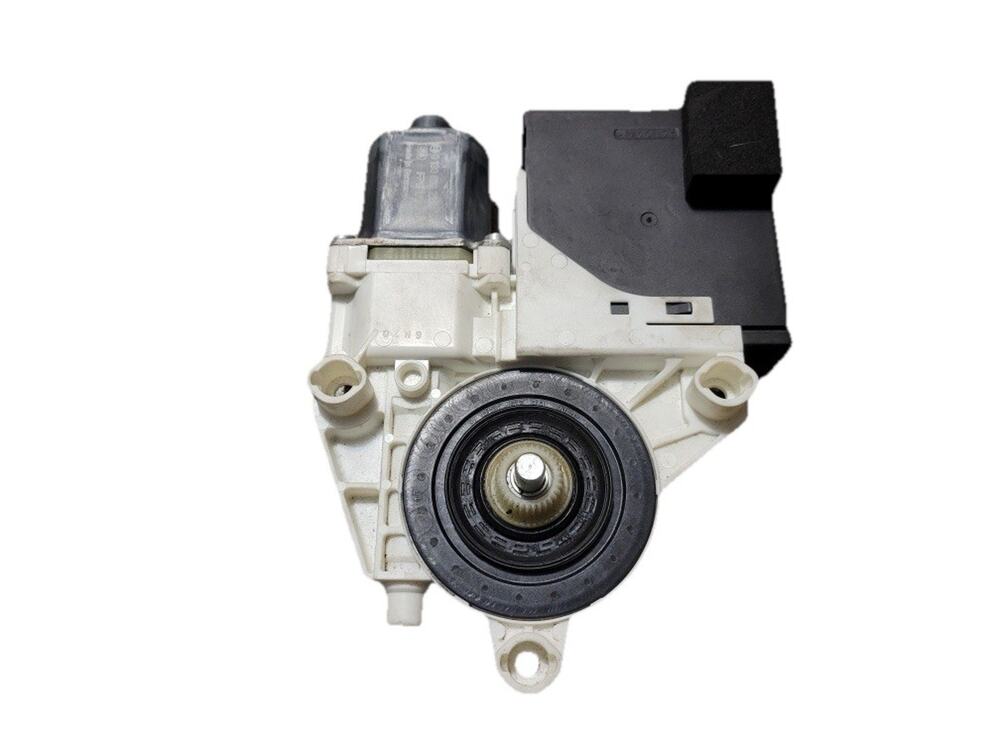VOLKSWAGEN PASSAT LF Door Window Motor: 561959701C Module: 3C0959793J